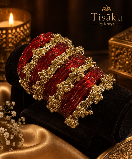 Kasmari chura with red chura