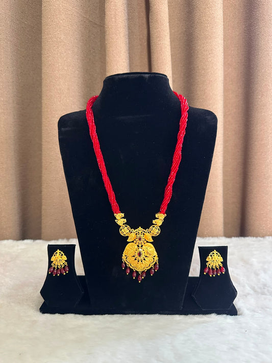 Viral Necklace Set
